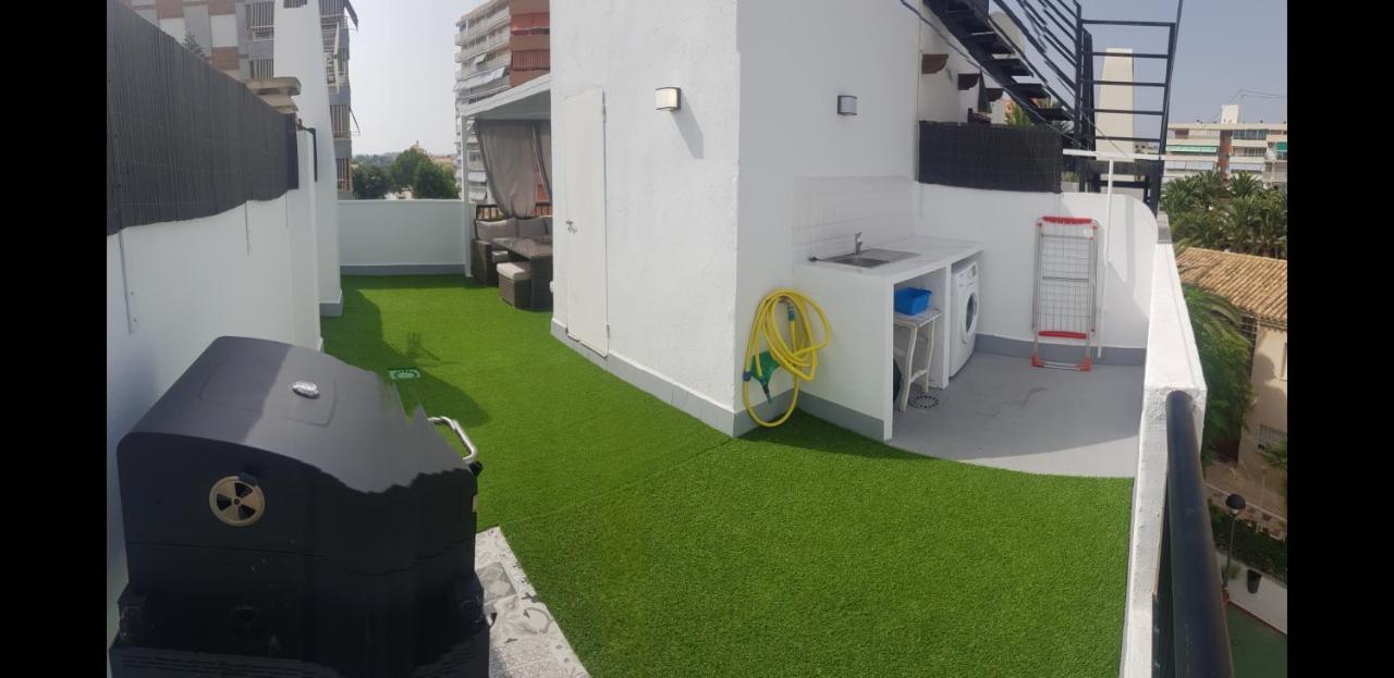 Atico Triplex Isla Verde Ел Кампело Екстериор снимка